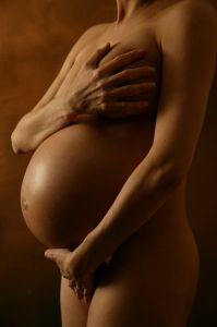 Nude pregnant portrait